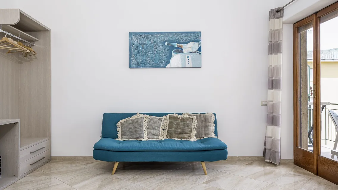 Parsano Suites-4 5