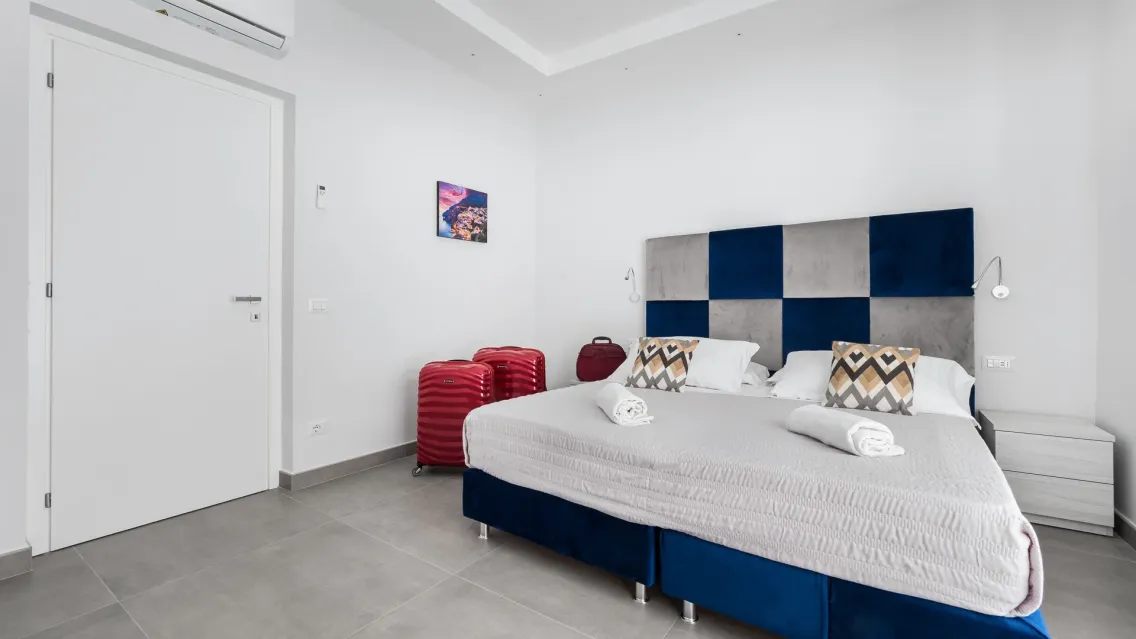 Azzurro Park Suites-13 14