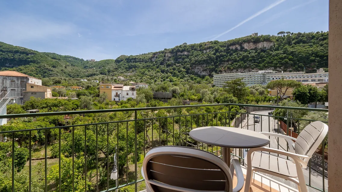 Parsano Suites-13 14