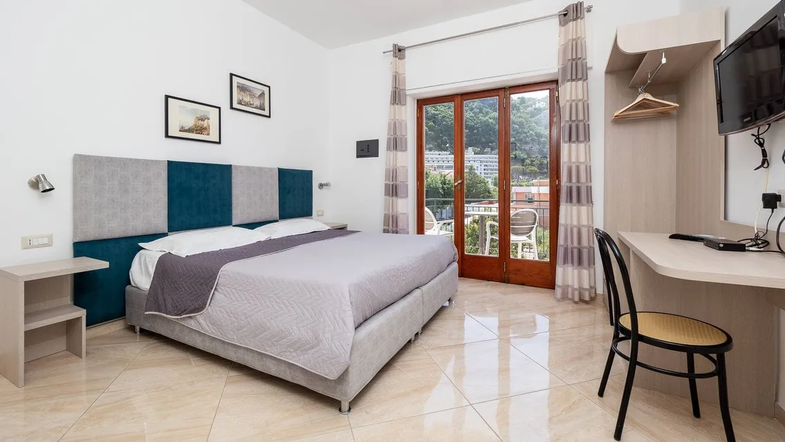Parsano Suites-15 16